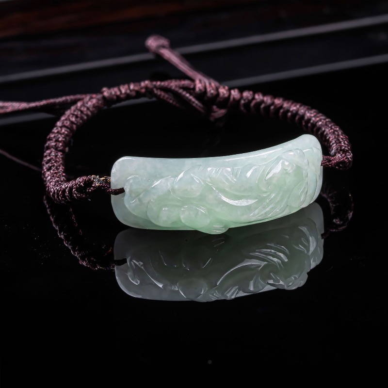 Vintage Fashion Jewelry - Pulseira Pixiu de Jadeíta Birmanesa Esculpida