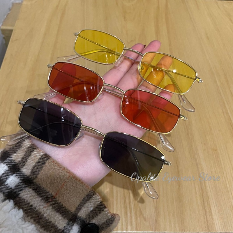 Óculos de Sol Retrô de Metal C - Vintage Fashion Images avaliação e preço