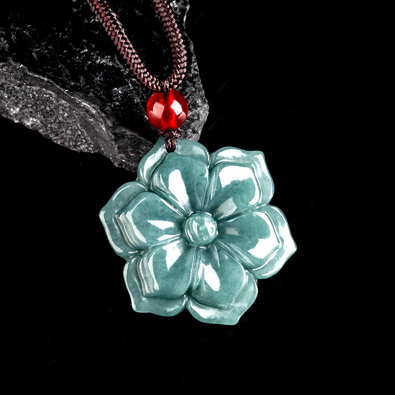 Colar com Pingente de Flor de  - Vintage Fashion Necklace avaliação e preço