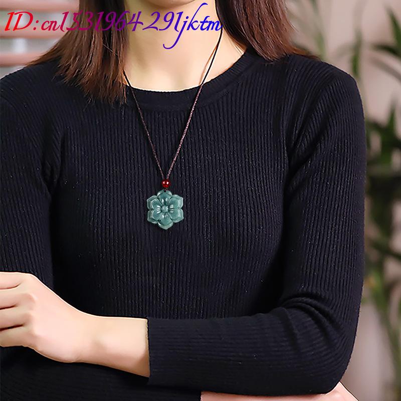 Colar com Pingente de Flor de  - Vintage Fashion Necklace avaliação e preço