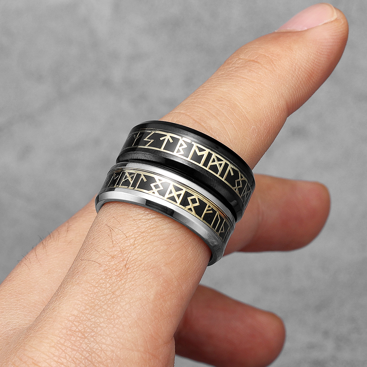 Anel Viking com Runas Futhark  - Vintage Fashion Newtown avaliação e preço